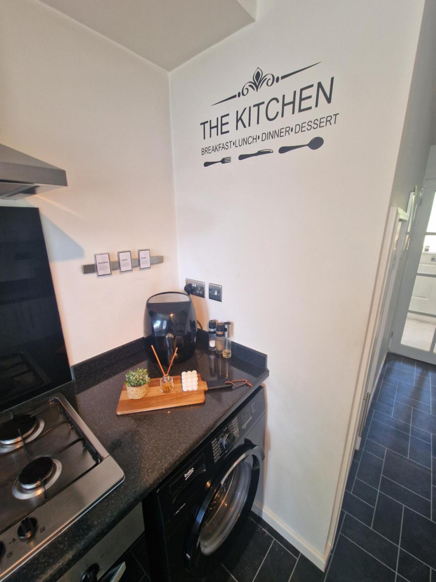 Apartmán Stylish & Modern 2 Bed House With Free Parking Leeds Leeds  Exteriér fotografie