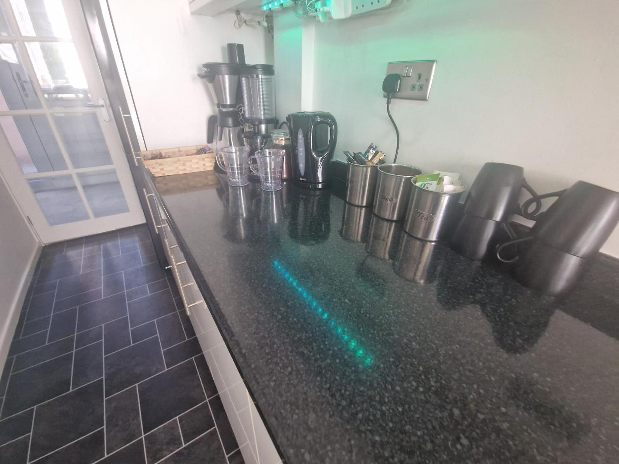 Apartmán Stylish & Modern 2 Bed House With Free Parking Leeds Leeds  Exteriér fotografie